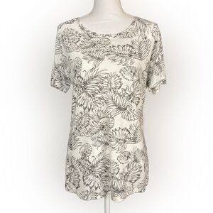 Andrea Jovine T-Shirt Women’s Large Beige Leaf Print Top Short Sleeve Casual
